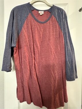 LuLaRoe Randy 3XL Soft Raglan Top in Dusty Rose and Heather Blue
